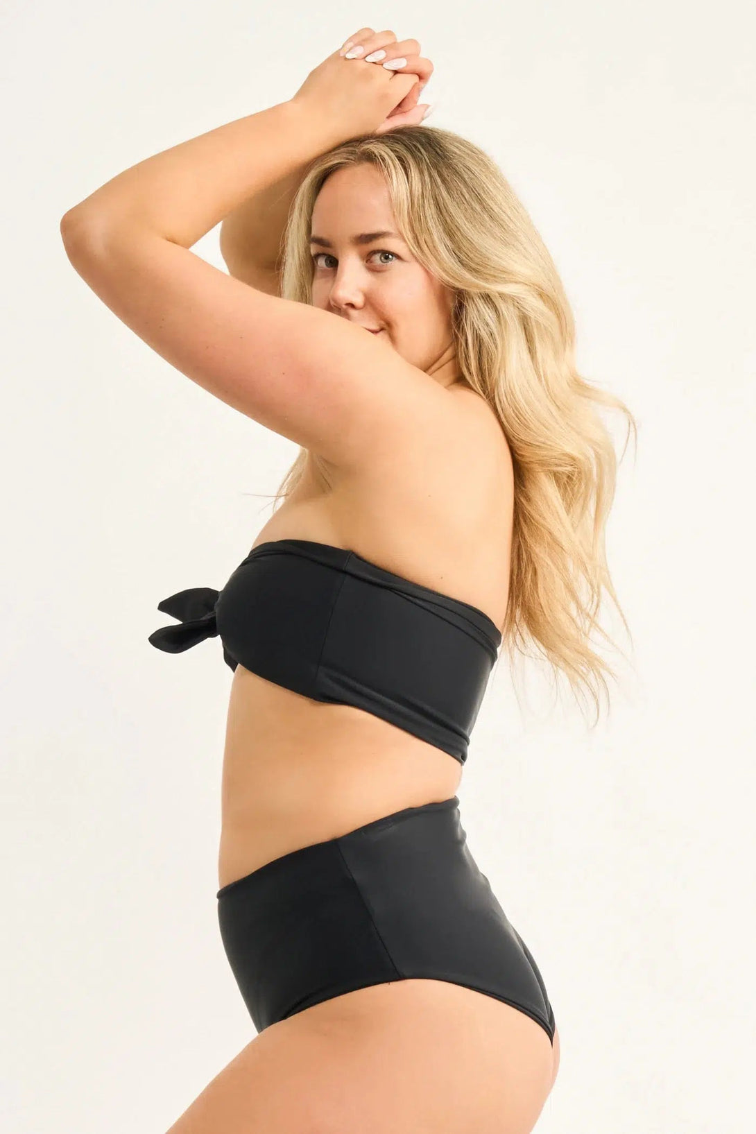 Performance High Waisted Extra Coverage Bikini Bottoms - Black-Activewear-Exoticathletica