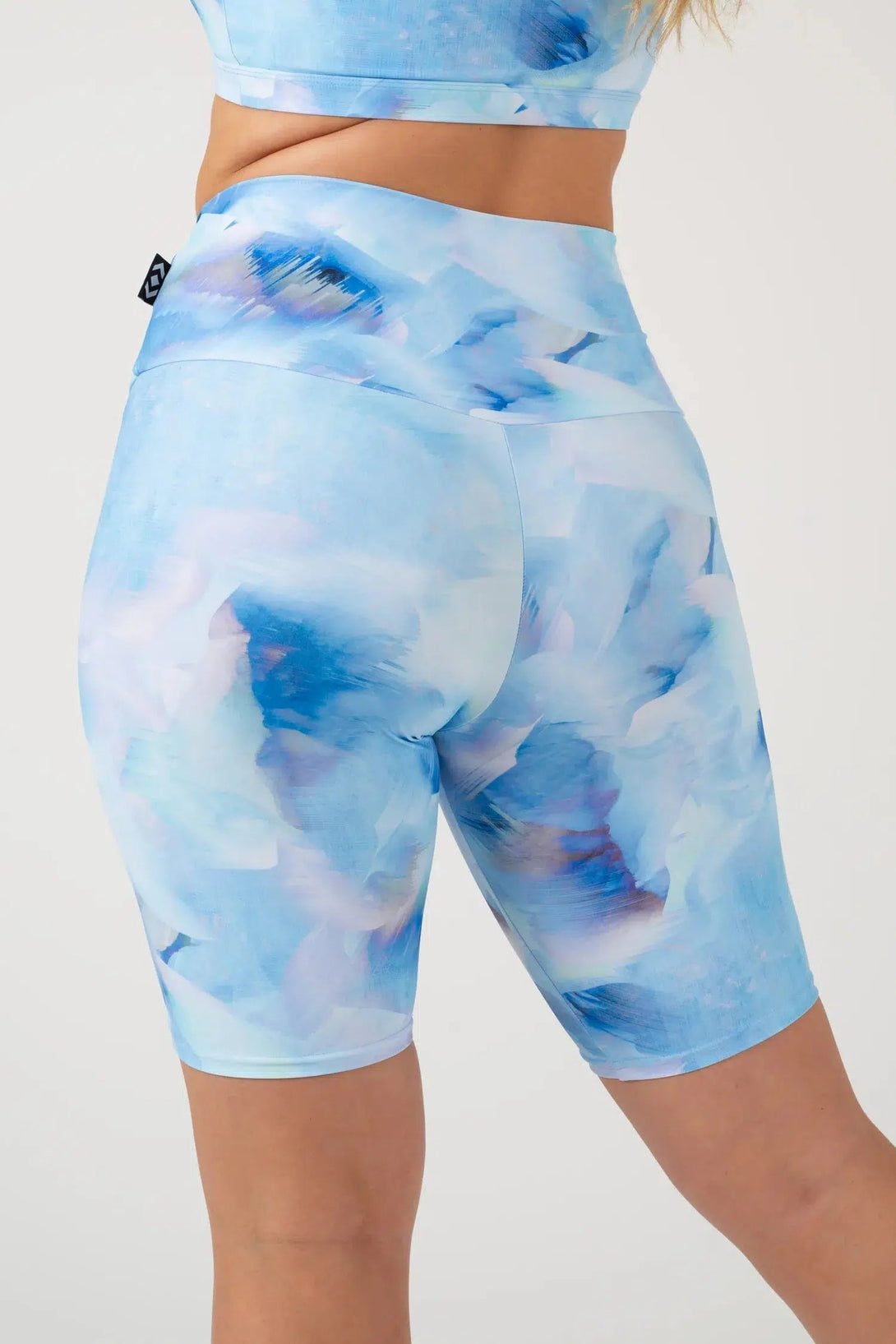 Performance High Waisted Long Shorts - Fluid-Activewear-Exoticathletica