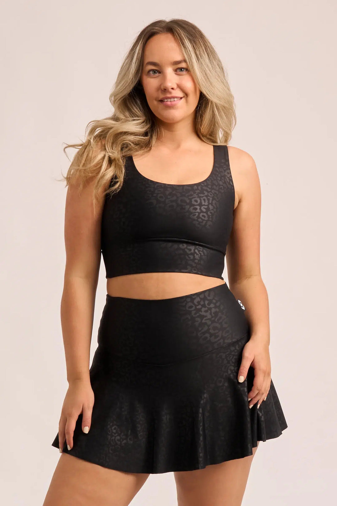 Performance High Waisted Simple Skort - Black Exotic Touch Jag-Activewear-Exoticathletica