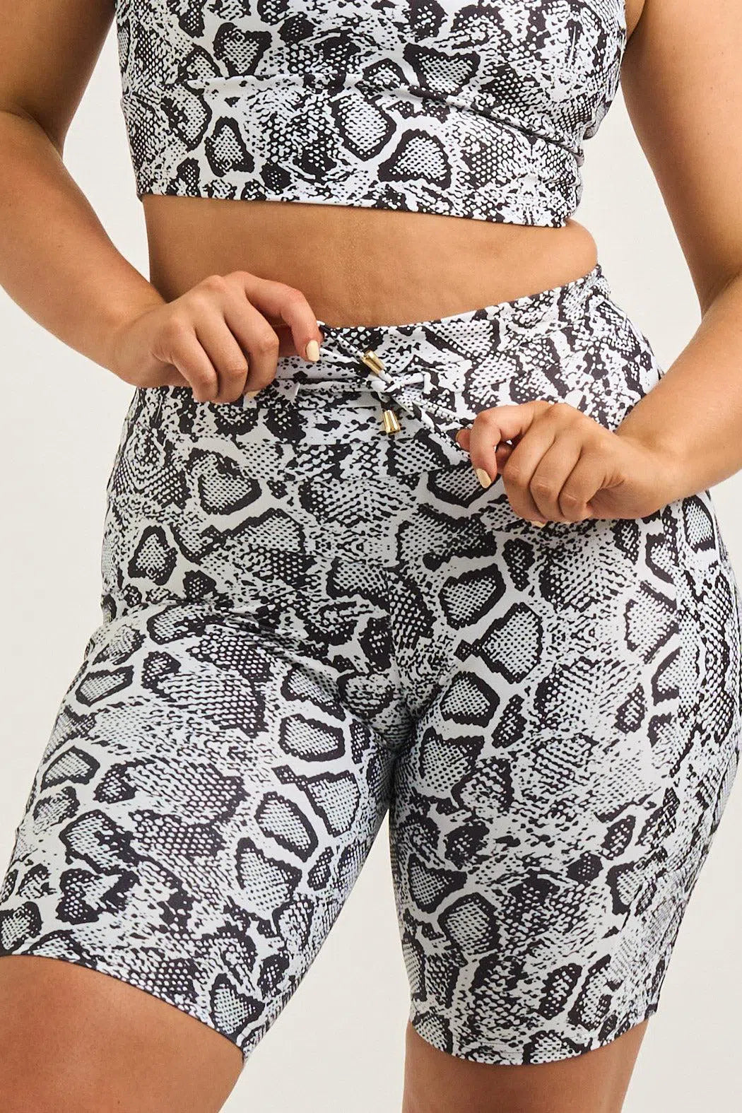 Performance Luxe Panel Pocket Drawstring Long Shorts - Medusa Mono-Activewear-Exoticathletica