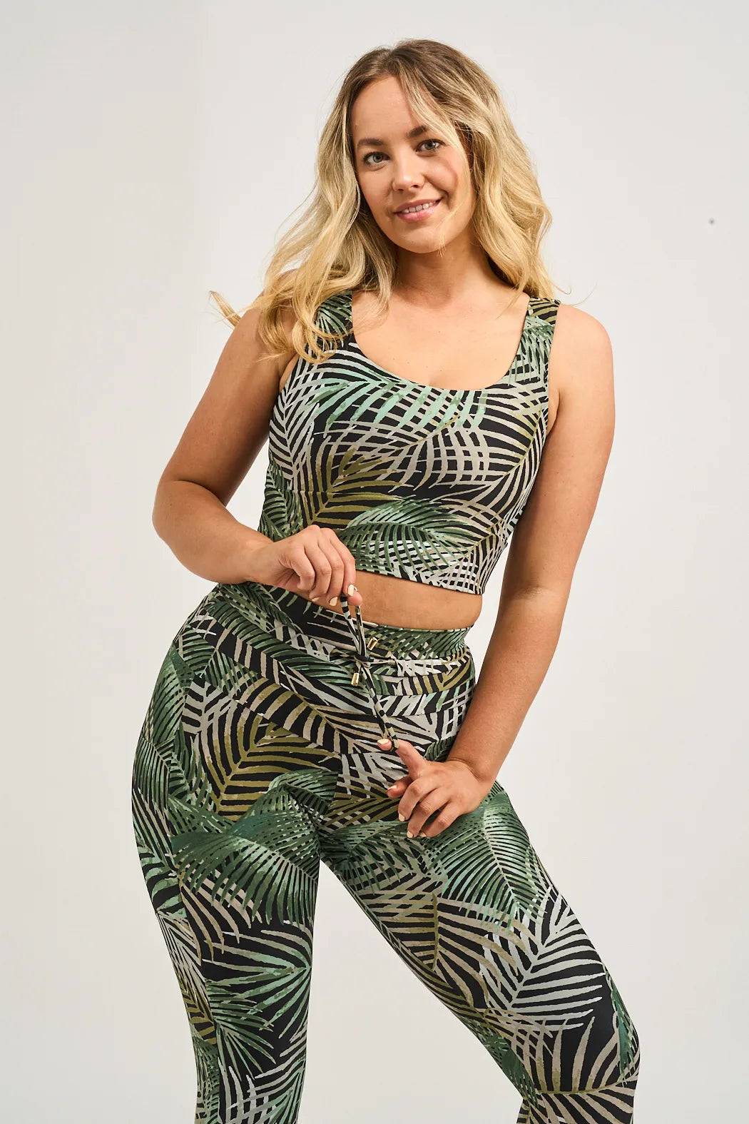 Performance Luxe Scoop Neck Comfort Crop Top - So Frond Of You-Activewear-Exoticathletica