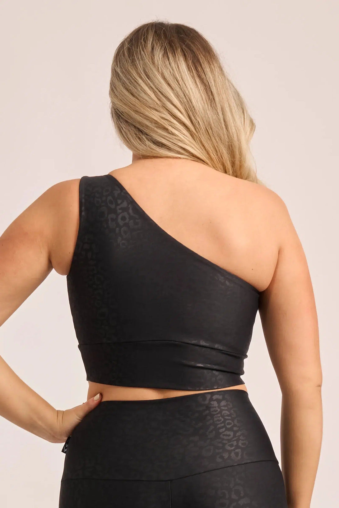 Performance One Shoulder Comfort Crop Top - Black Exotic Touch Jag-Activewear-Exoticathletica