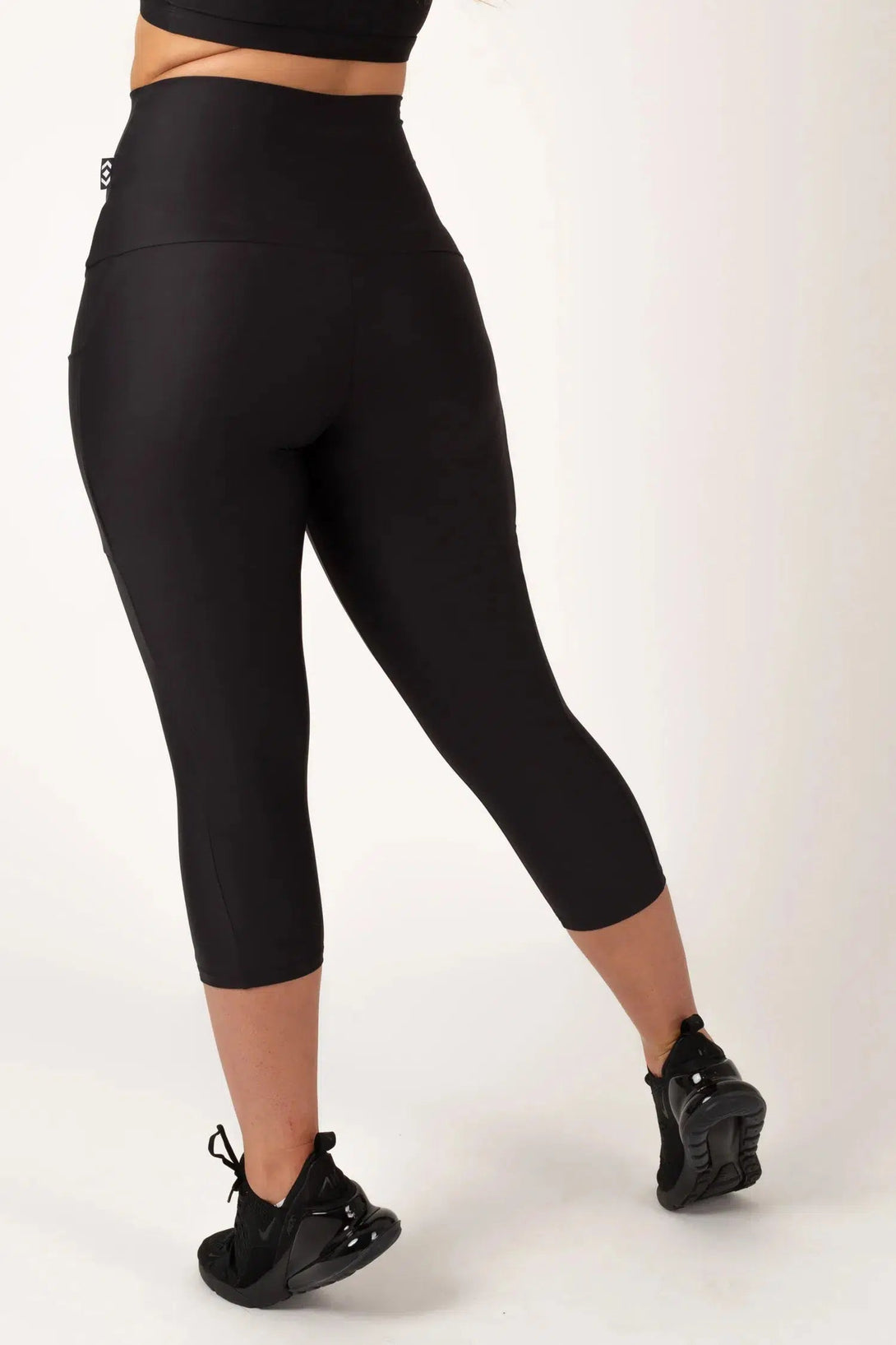 Performance Panel Pocket Extra High Waisted Capri Leggings - Black-Activewear-Exoticathletica