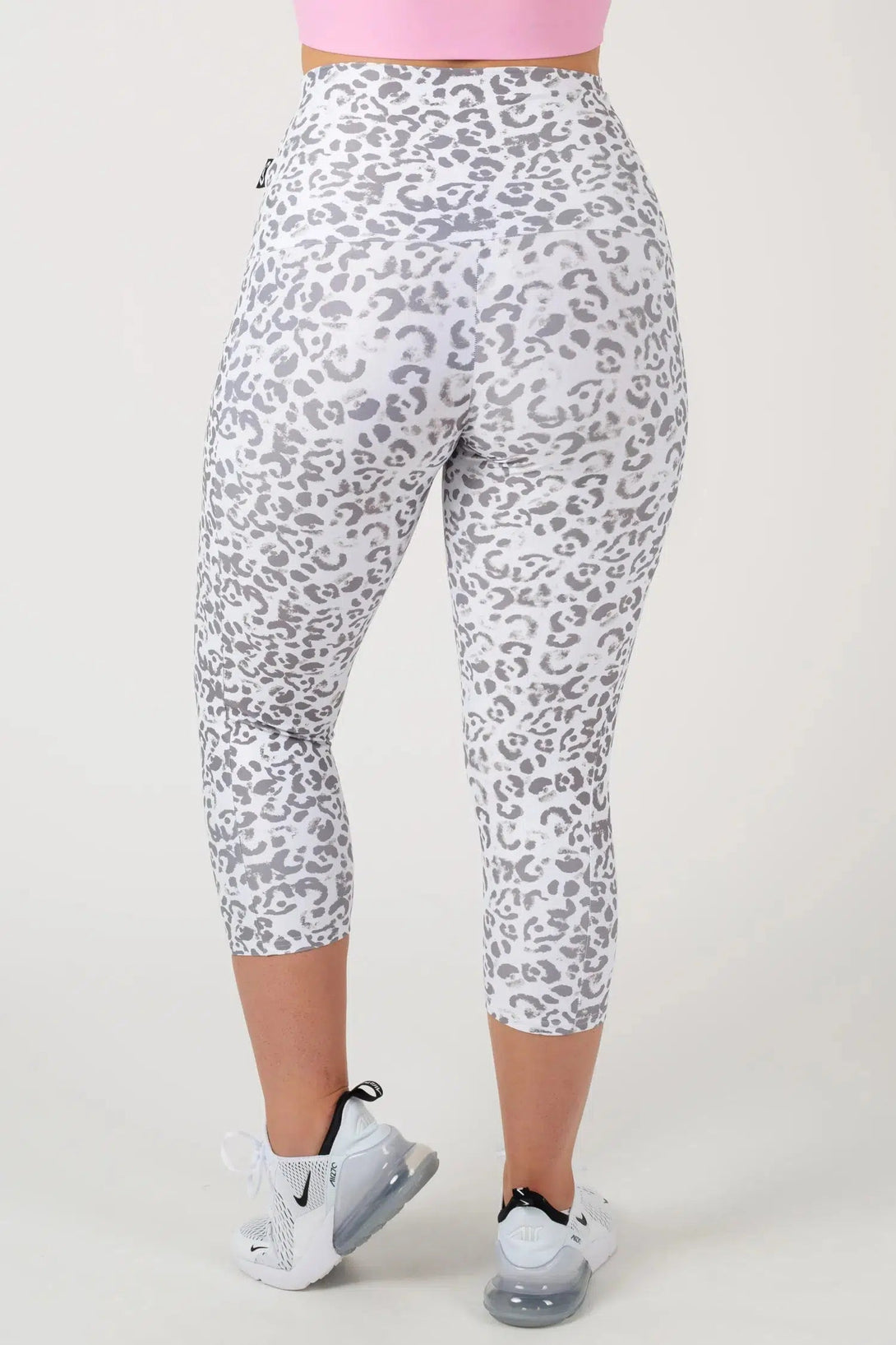 Performance Panel Pocket Extra High Waisted Capri Leggings - Snow Jag-Activewear-Exoticathletica