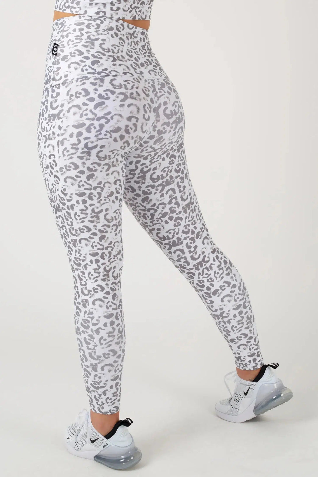 Performance Panel Pocket Extra High Waisted Leggings - Snow Jag-Activewear-Exoticathletica