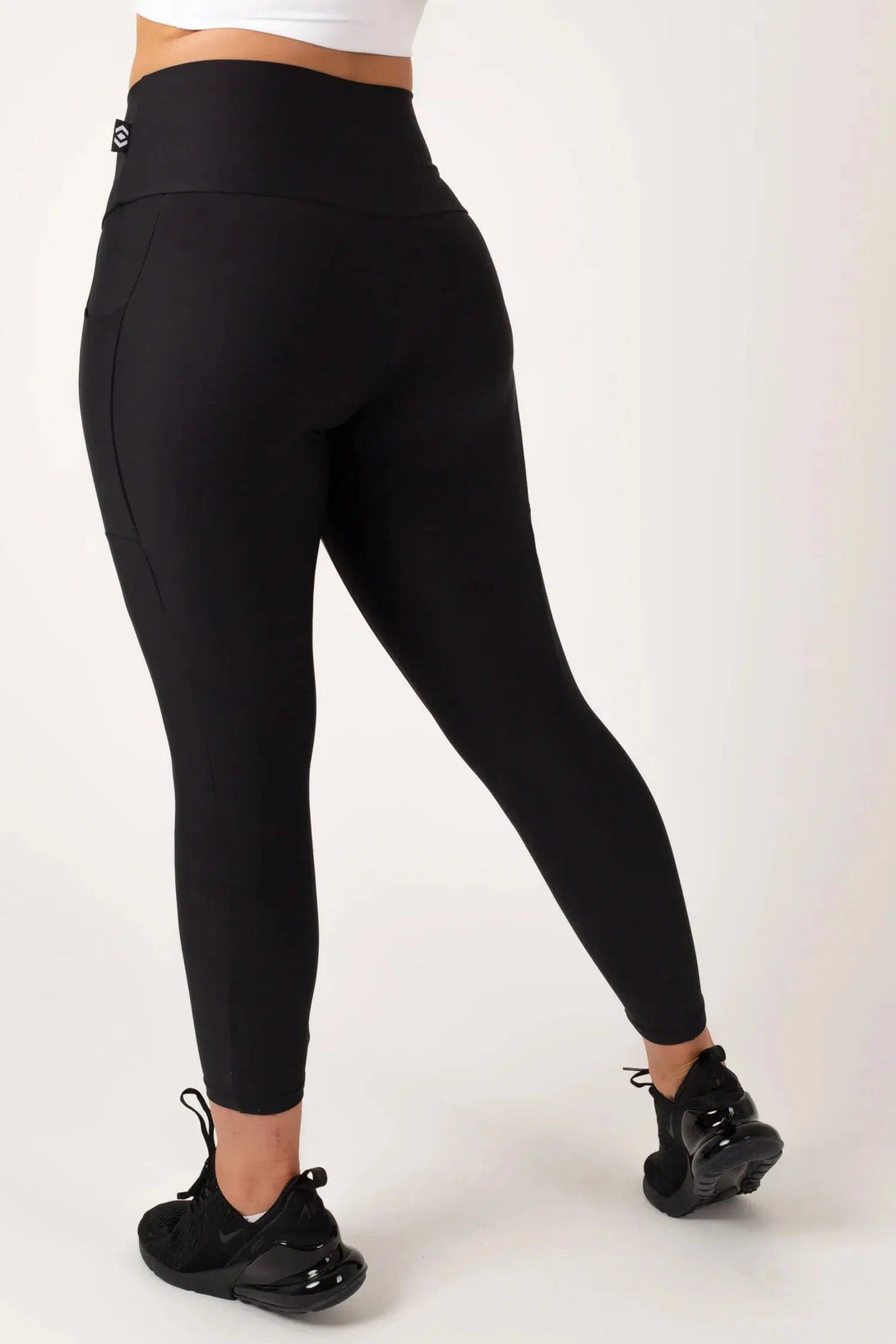 Performance Panel Pocket High Waisted 7/8 Leggings - Black-Activewear-Exoticathletica