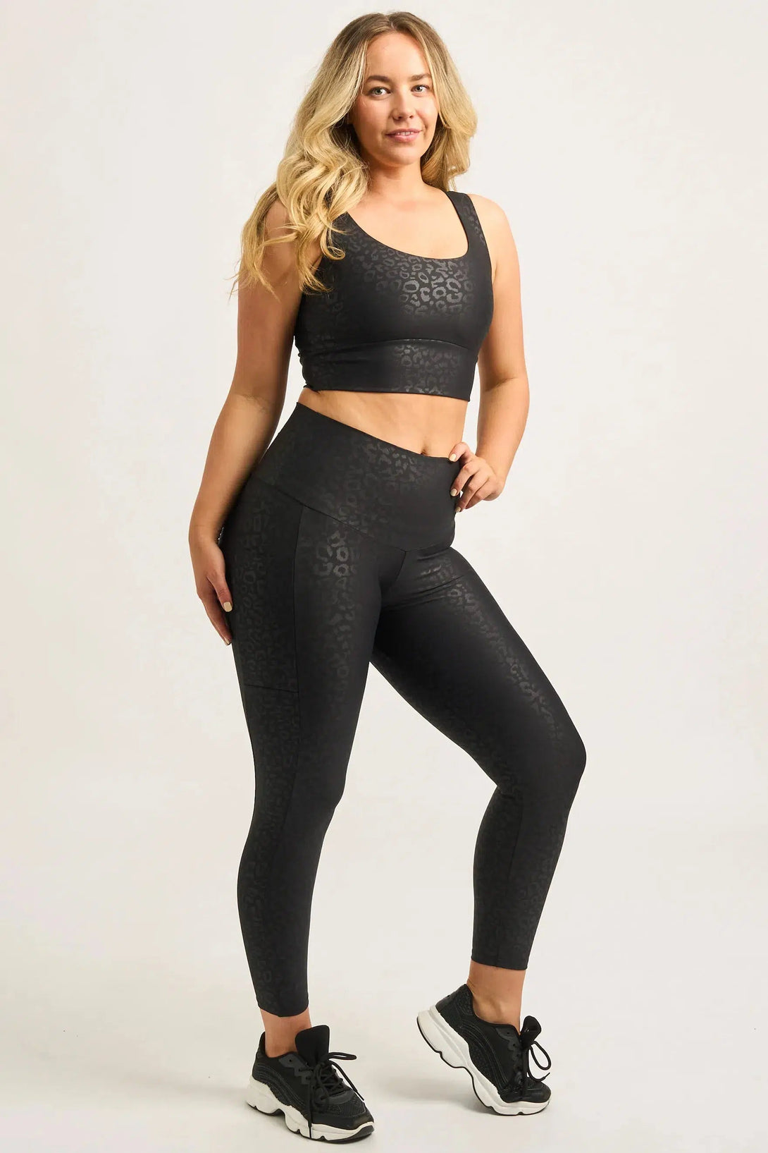 Performance Panel Pocket High Waisted 7/8 Leggings - Black Exotic Touch Jag-Activewear-Exoticathletica