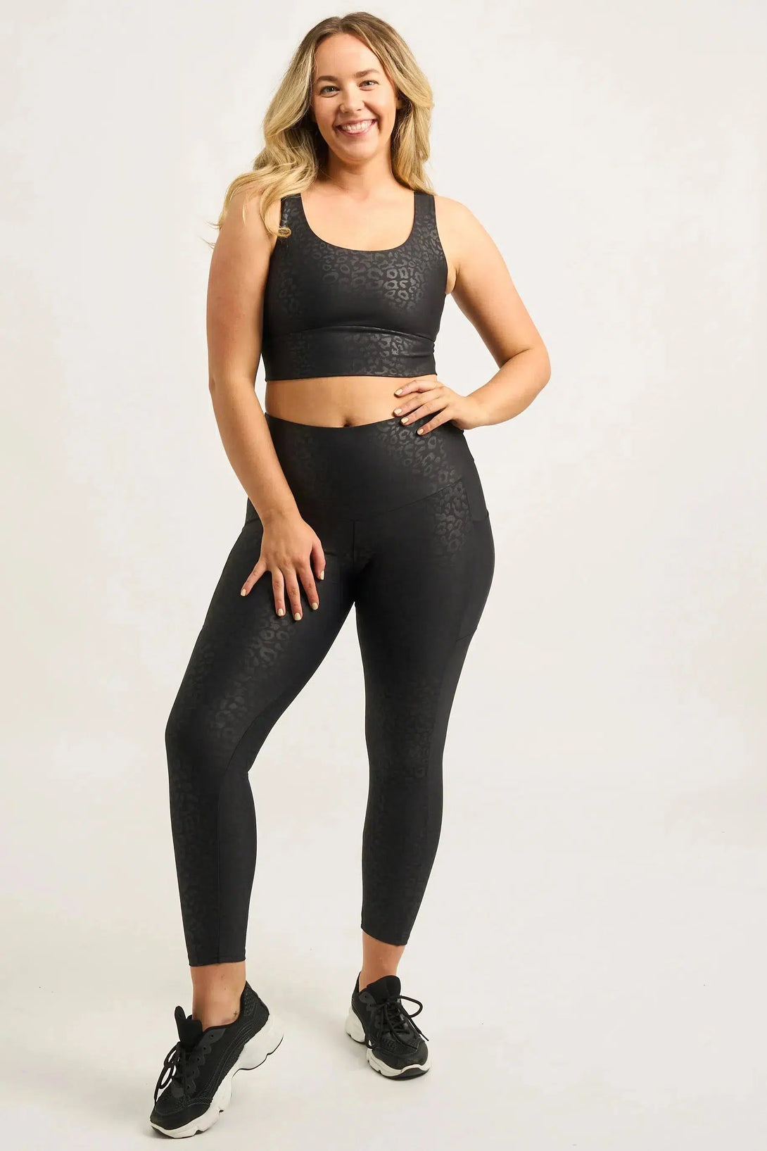 Performance Panel Pocket High Waisted 7/8 Leggings - Black Exotic Touch Jag-Activewear-Exoticathletica