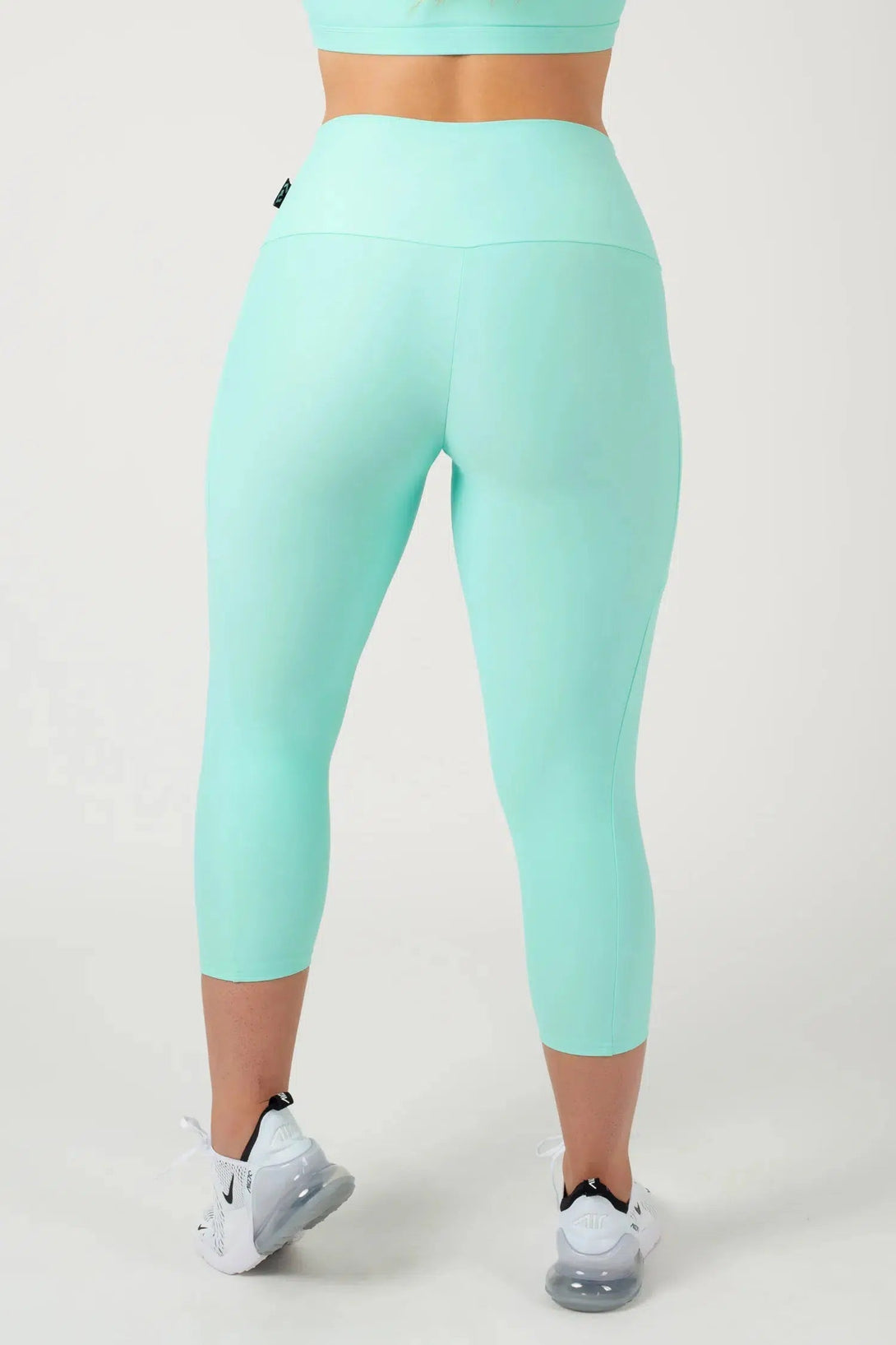 Performance Panel Pocket High Waisted Capri Leggings - Mint-Activewear-Exoticathletica