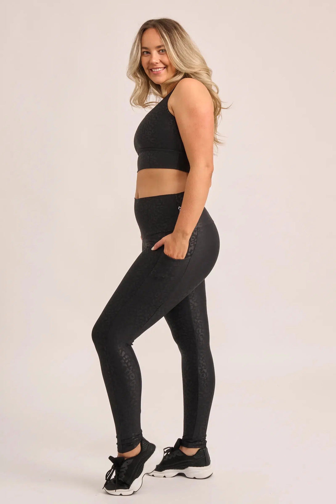 Performance Panel Pocket High Waisted Leggings - Black Exotic Touch Jag-Activewear-Exoticathletica