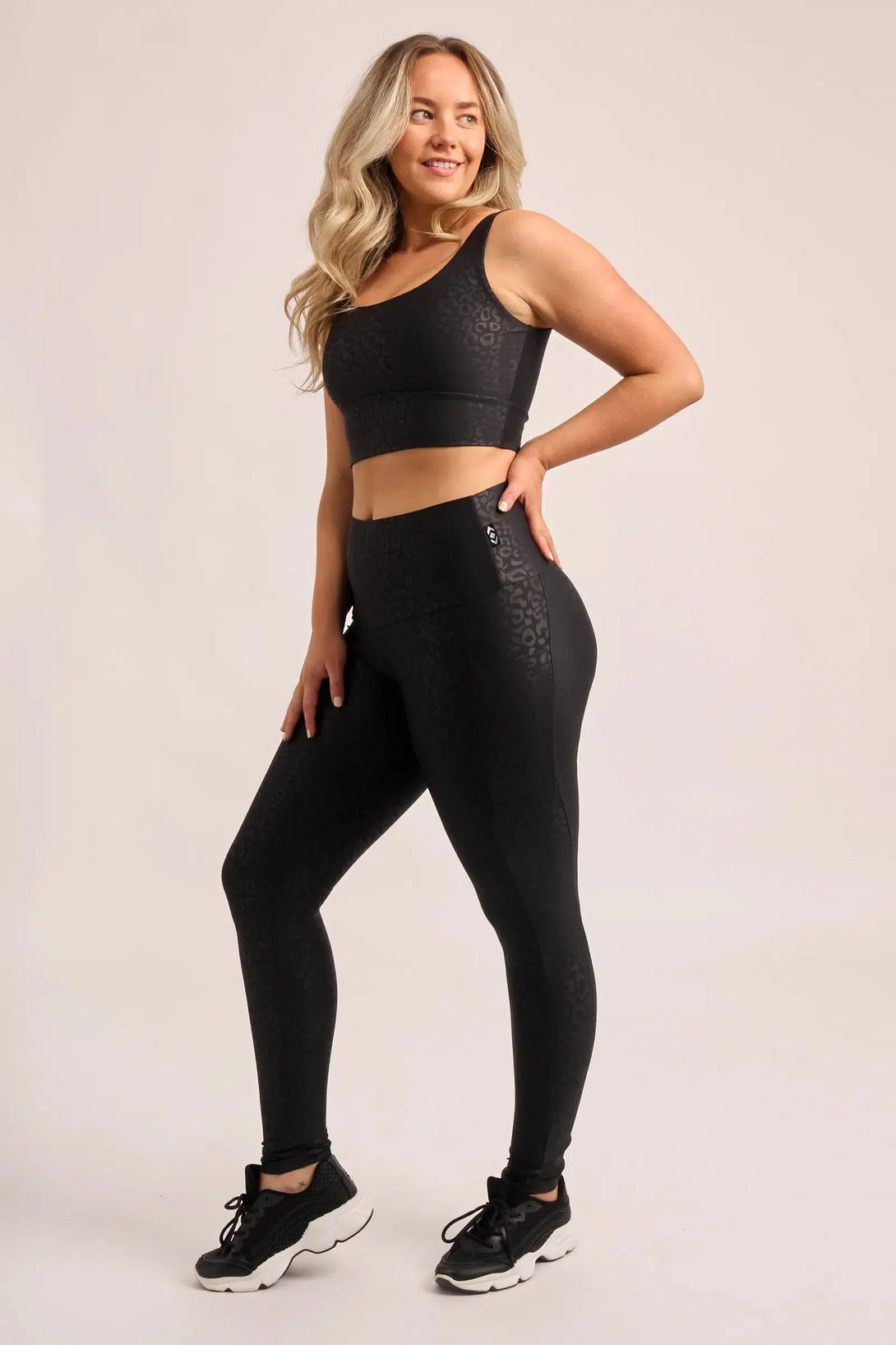 Performance Panel Pocket High Waisted Leggings - Black Exotic Touch Jag-Activewear-Exoticathletica