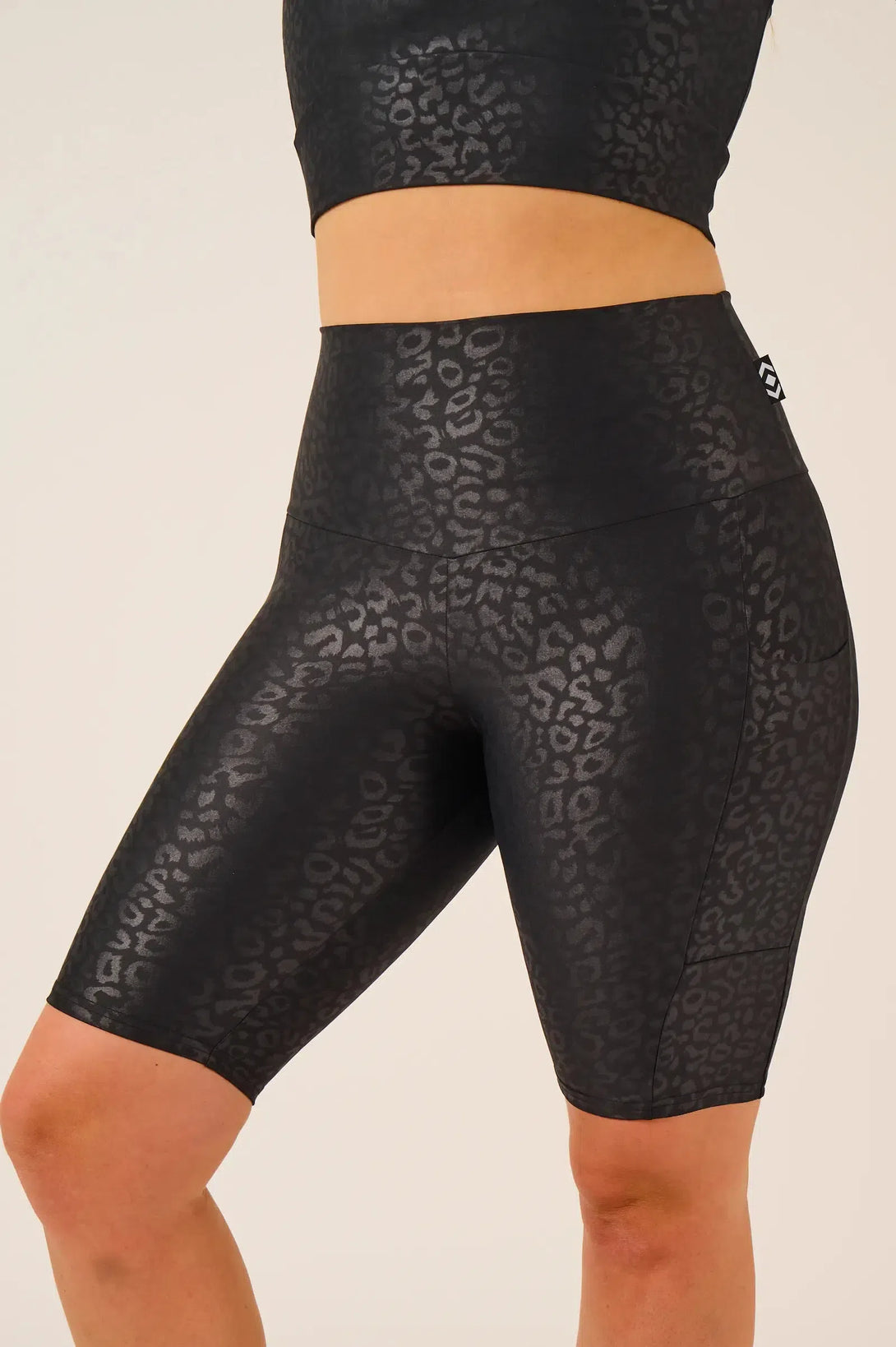 Performance Panel Pocket High Waisted Long Shorts - Black Exotic Touch Jag-Activewear-Exoticathletica