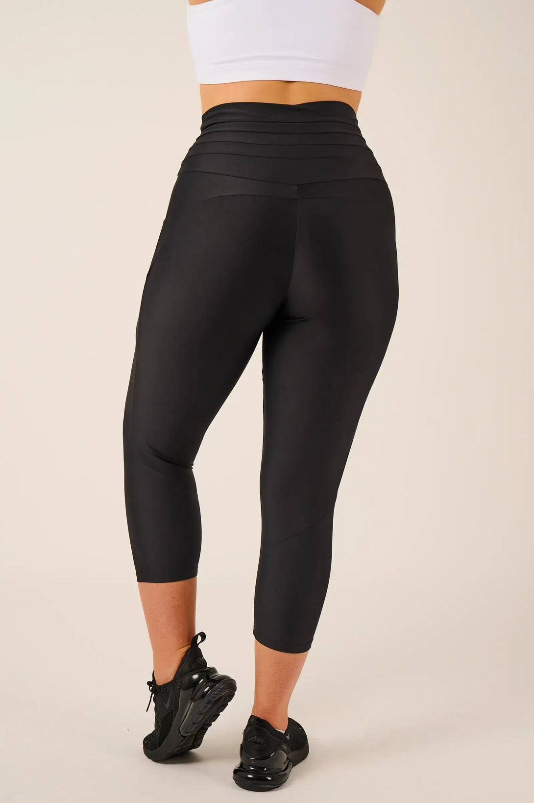 Performance Pocket Booty Shaper Drawstring Capri Leggings - Black-Activewear-Exoticathletica