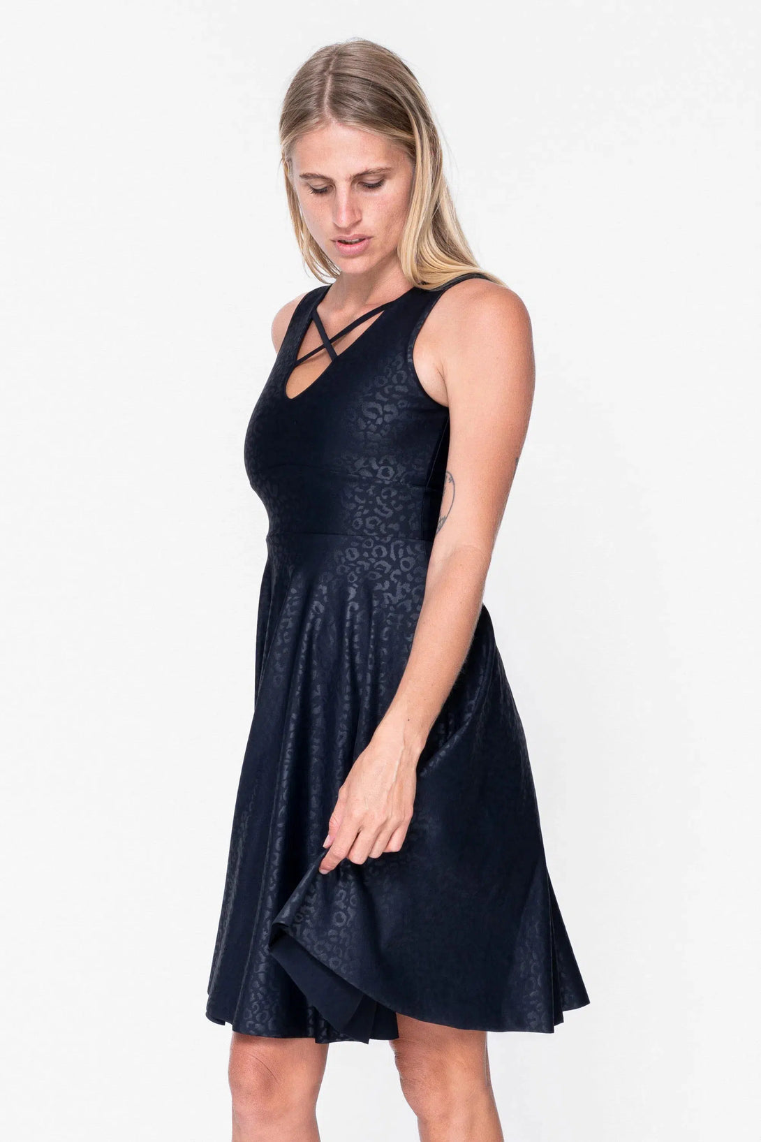 Performance Reversible Comfort Crop Midi Dress - Black Exotic Touch Jag-Activewear-Exoticathletica