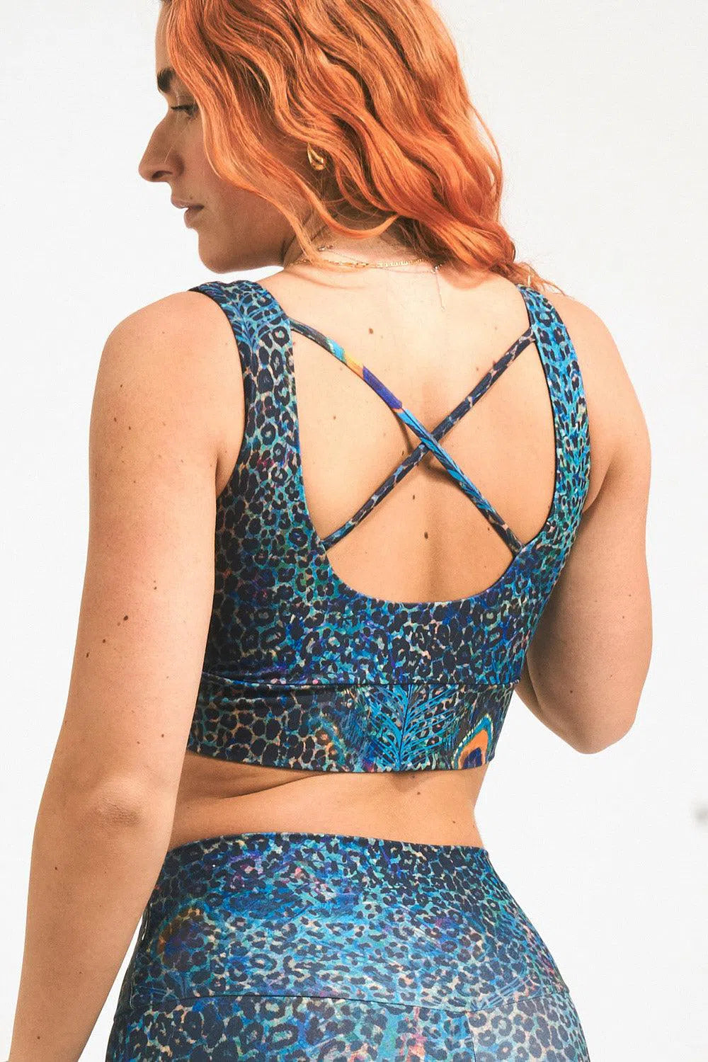 Rock Around The Peacock Performance - Scoop Neck Comfort Crop Top-Activewear-Exoticathletica