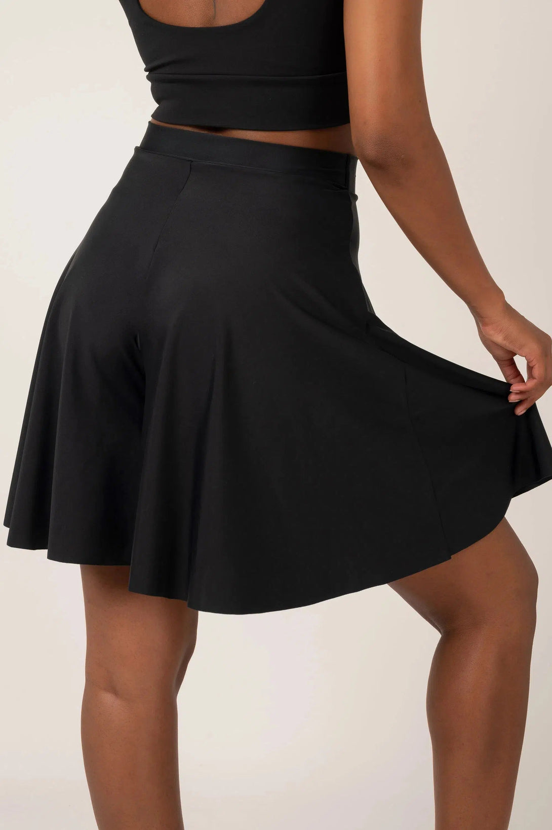 Silky Basketball Palazzo Short - Black-Activewear-Exoticathletica