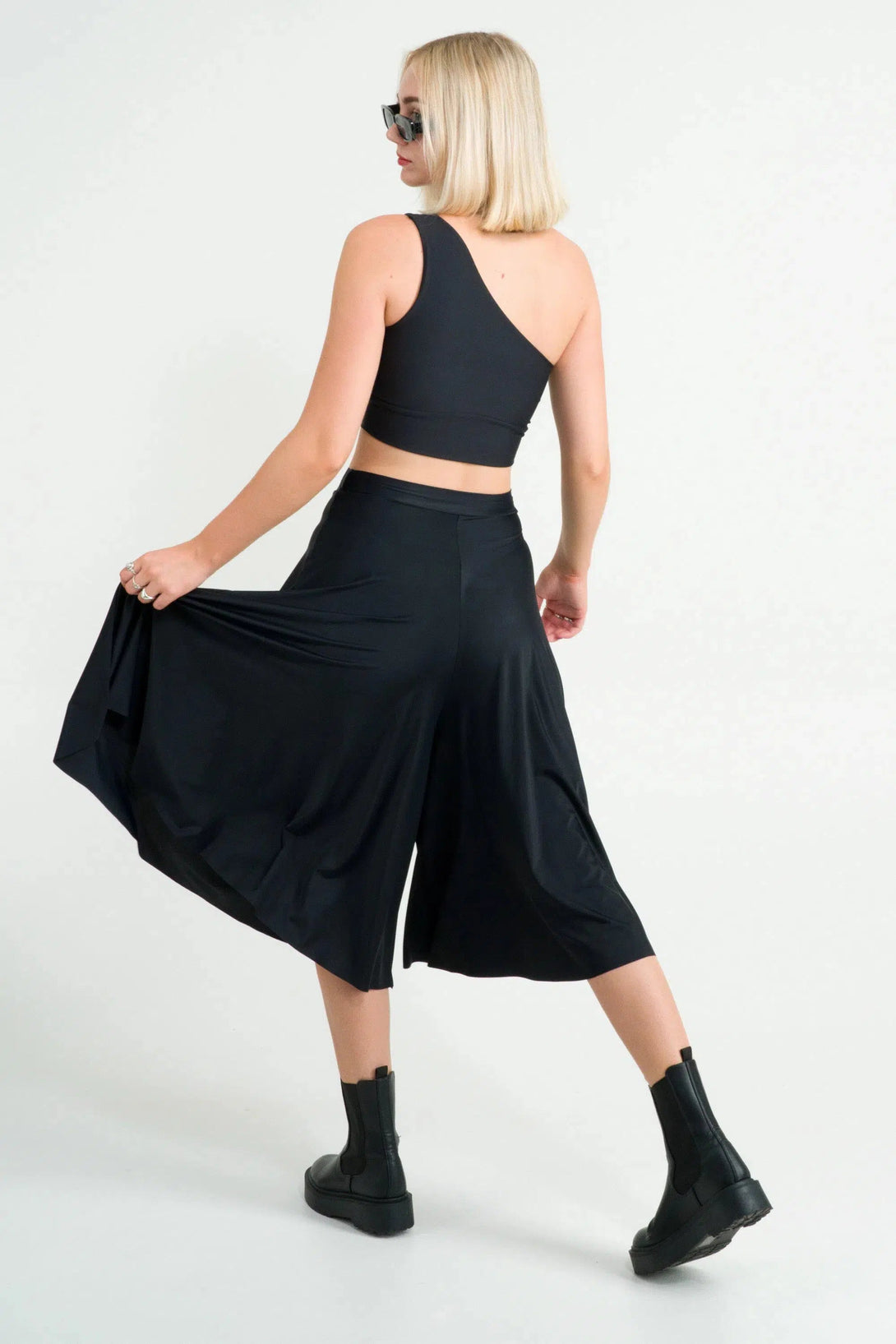 Silky Palazzo Culotte - Black-Activewear-Exoticathletica