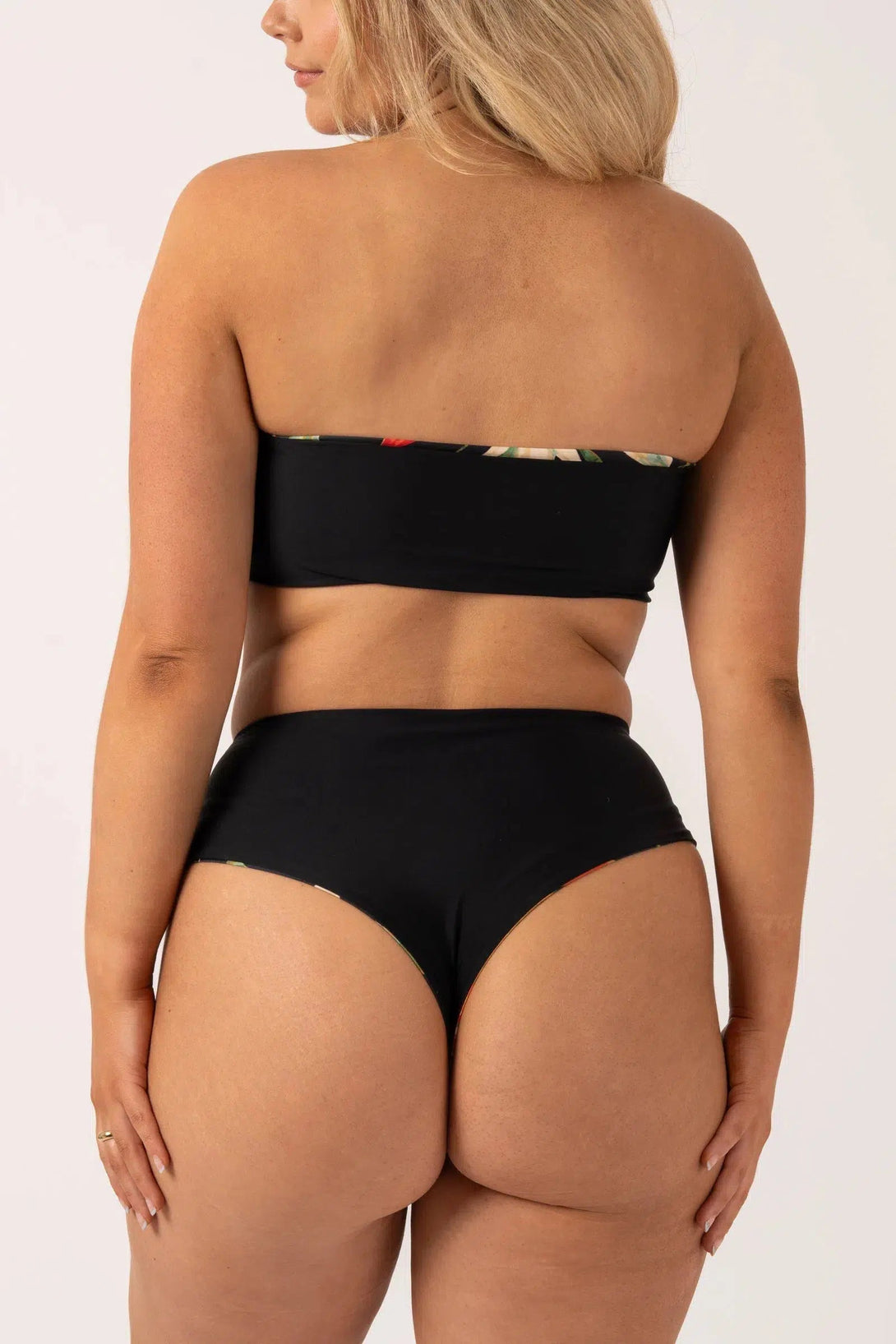 Silky Reversible High Waisted Cheeky Cut Bikini Bottom - Black Tropico-Activewear-Exoticathletica