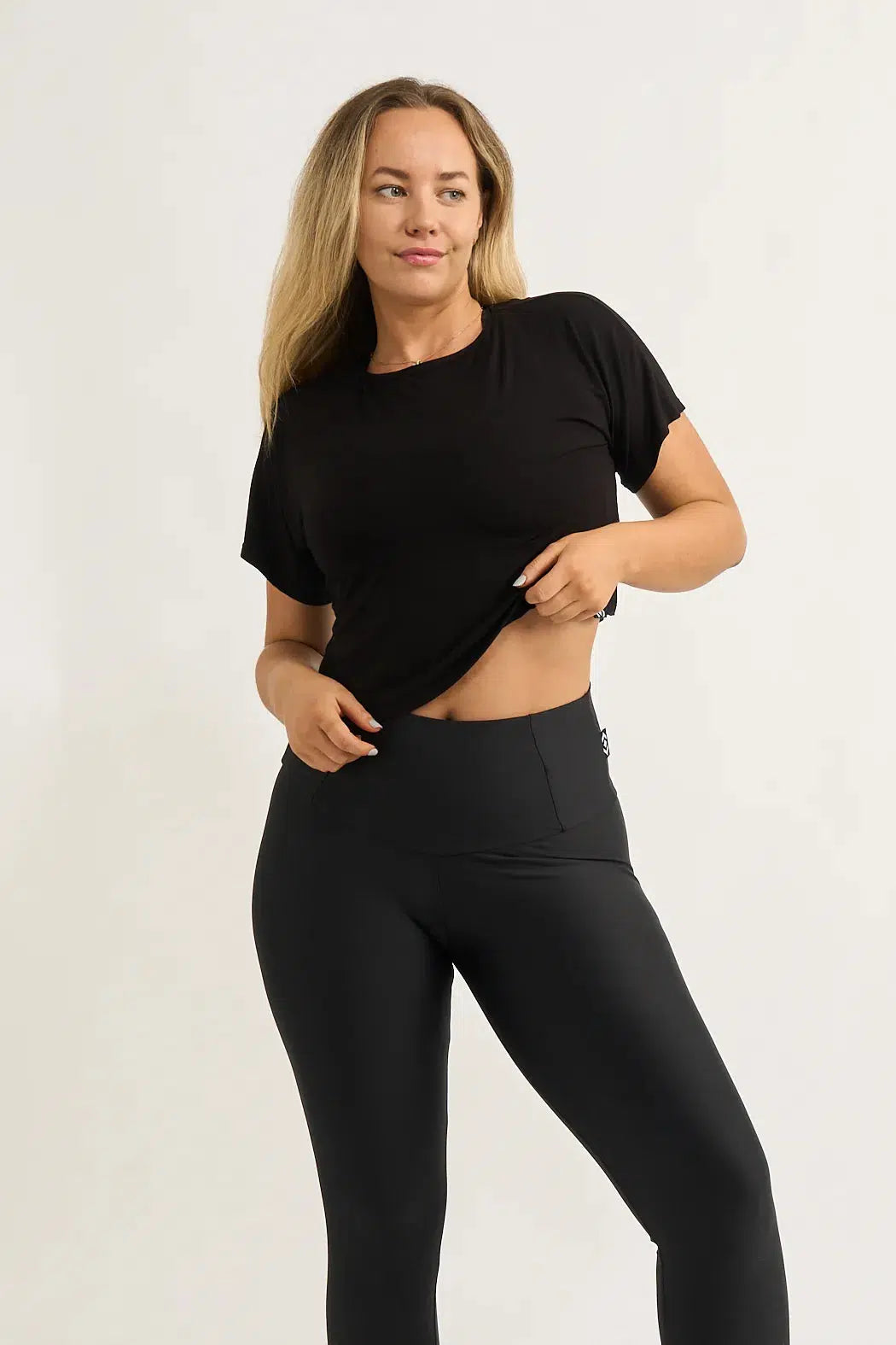 Slinky To Touch Cropped Tee - Black-Activewear-Exoticathletica