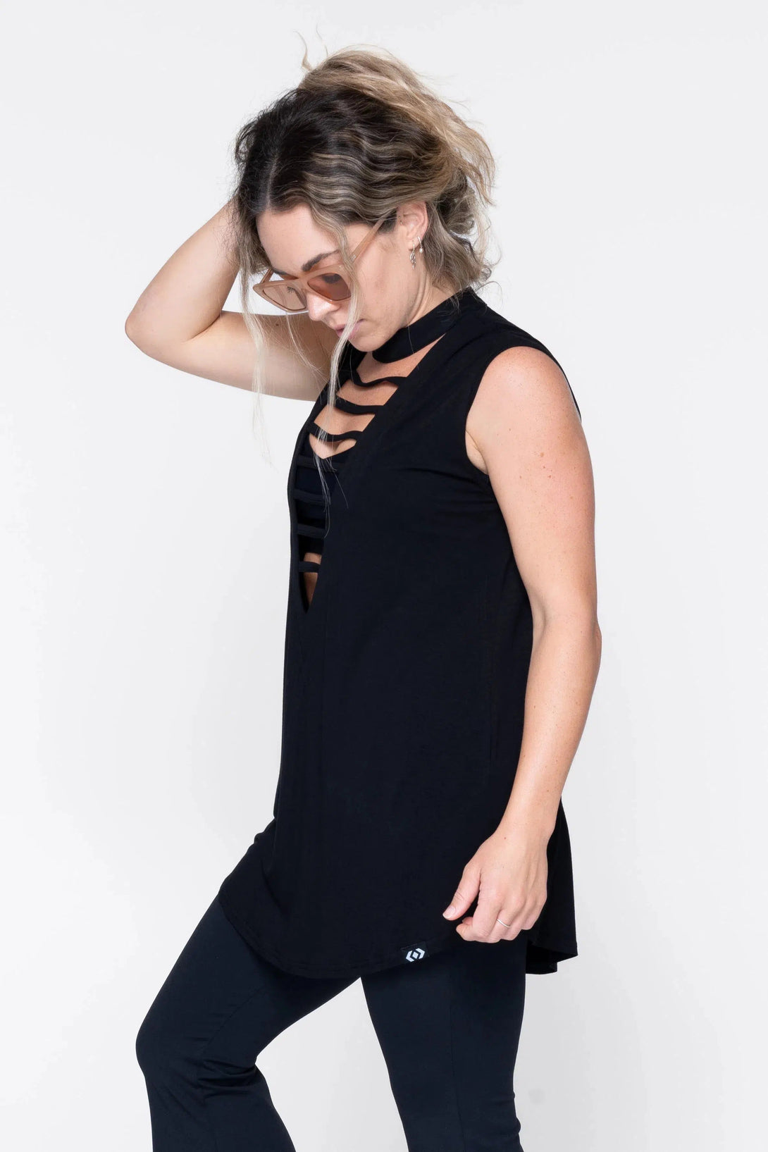 Slinky To Touch Ladder V Front Sleeveless Boyfriend Tee - Black-Activewear-Exoticathletica