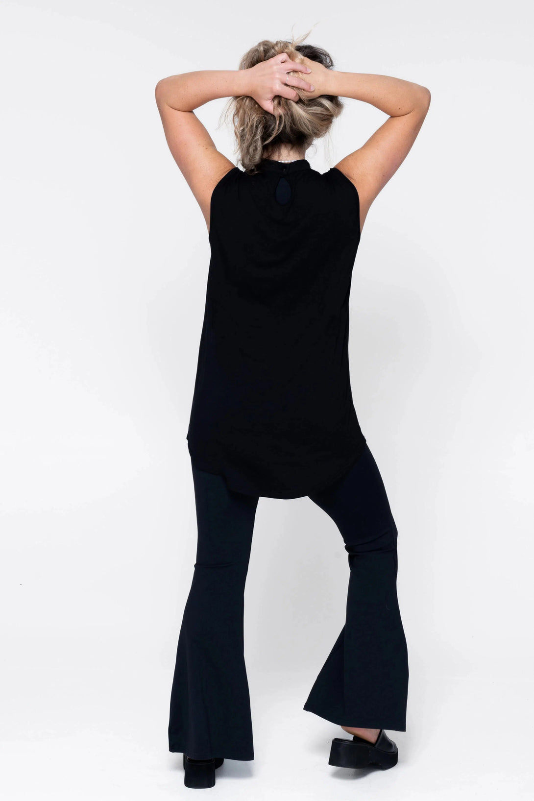 Slinky To Touch Ladder V Front Sleeveless Boyfriend Tee - Black-Activewear-Exoticathletica