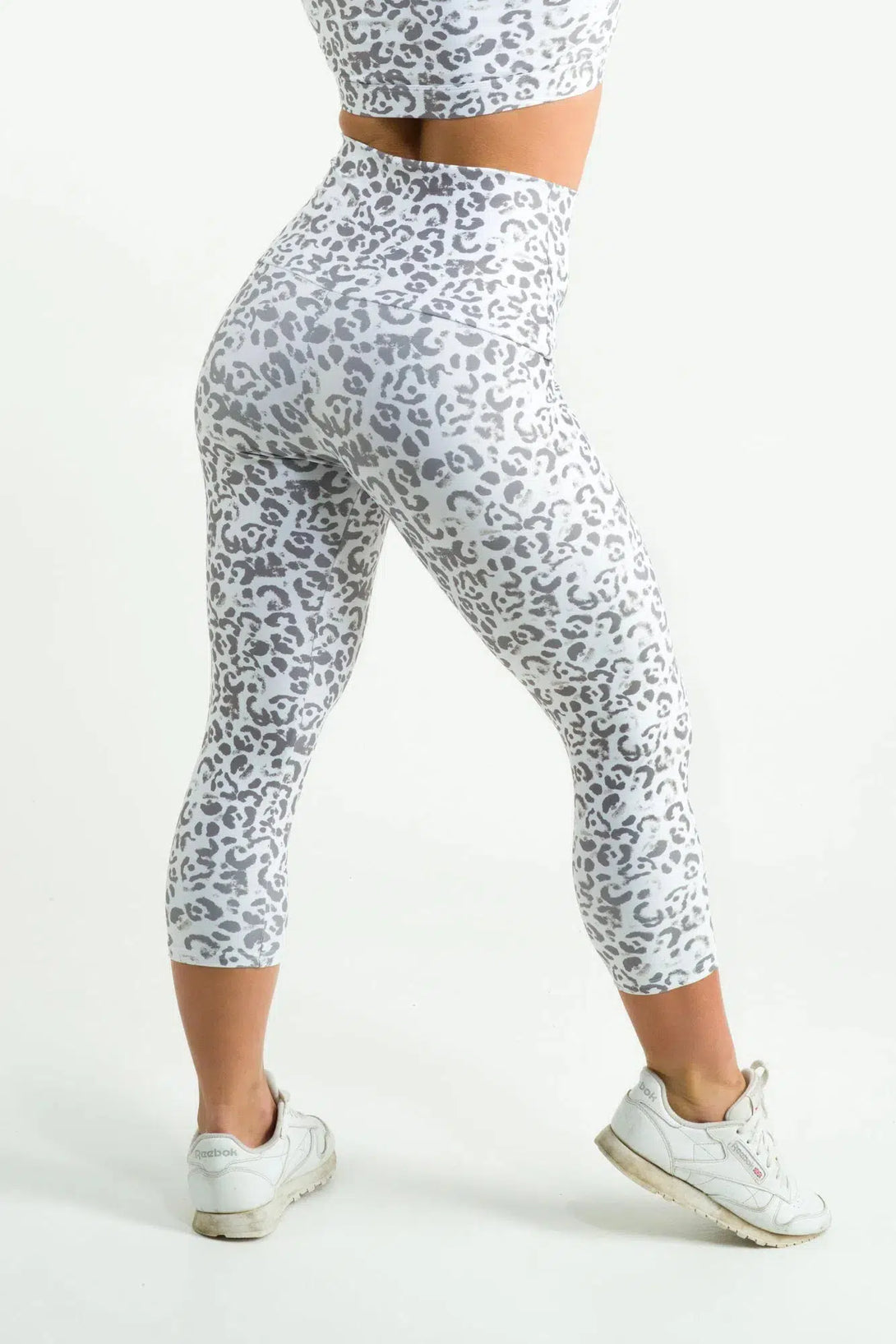 Snow Jag Performance - Extra High Waisted Capri Leggings-Activewear-Exoticathletica