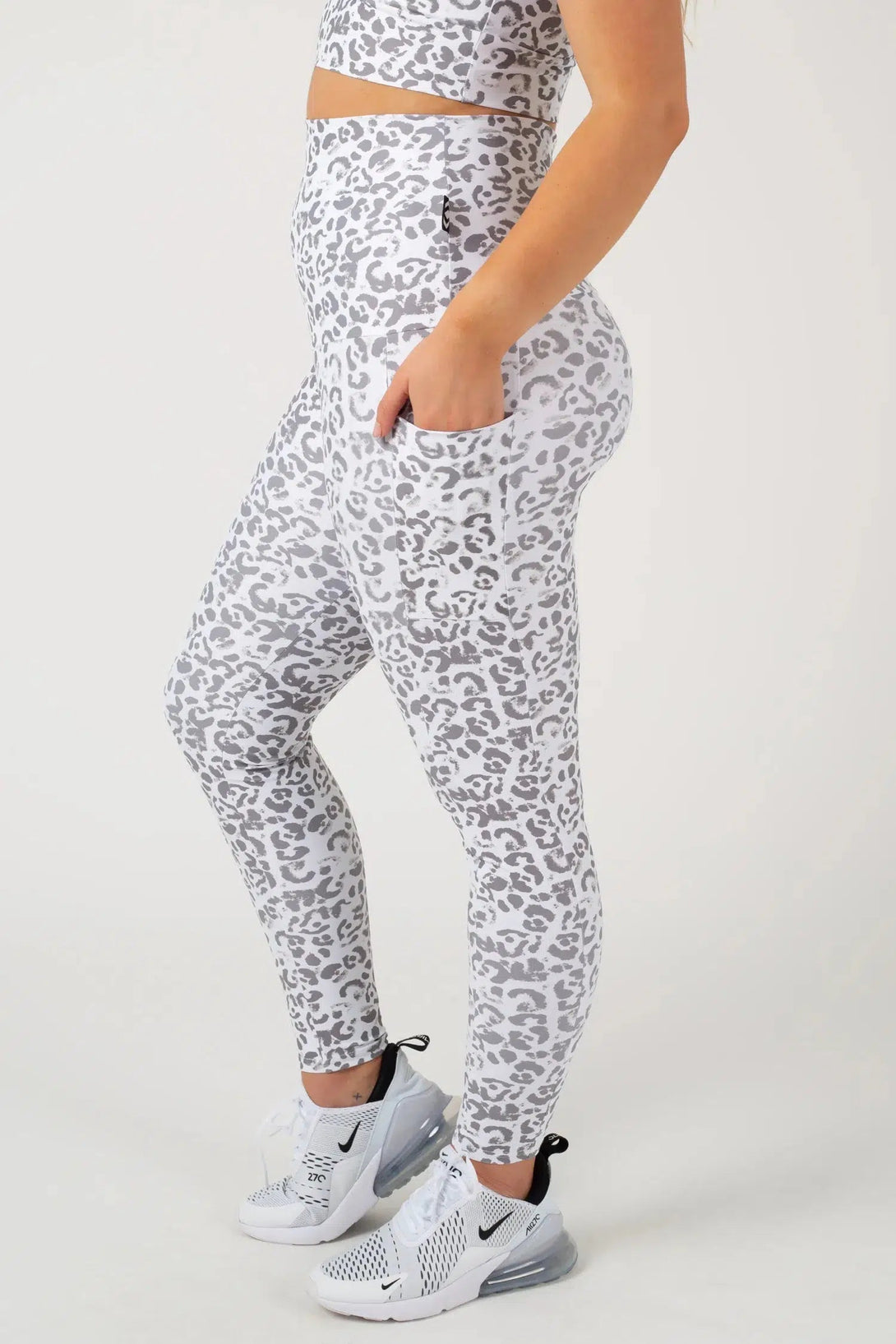 Snow Jag Performance - Panel Pocket Extra High Waisted Leggings-Activewear-Exoticathletica