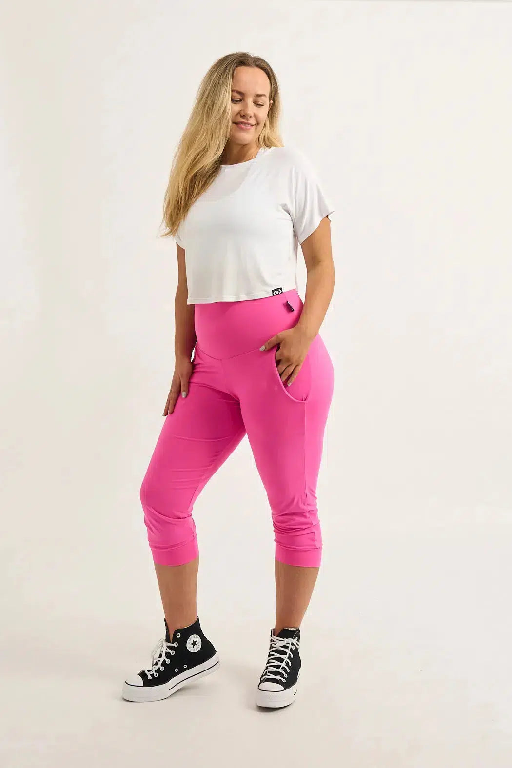 Soft To Touch Jogger Capris W/ Pockets - Candy Pink-Activewear-Exoticathletica