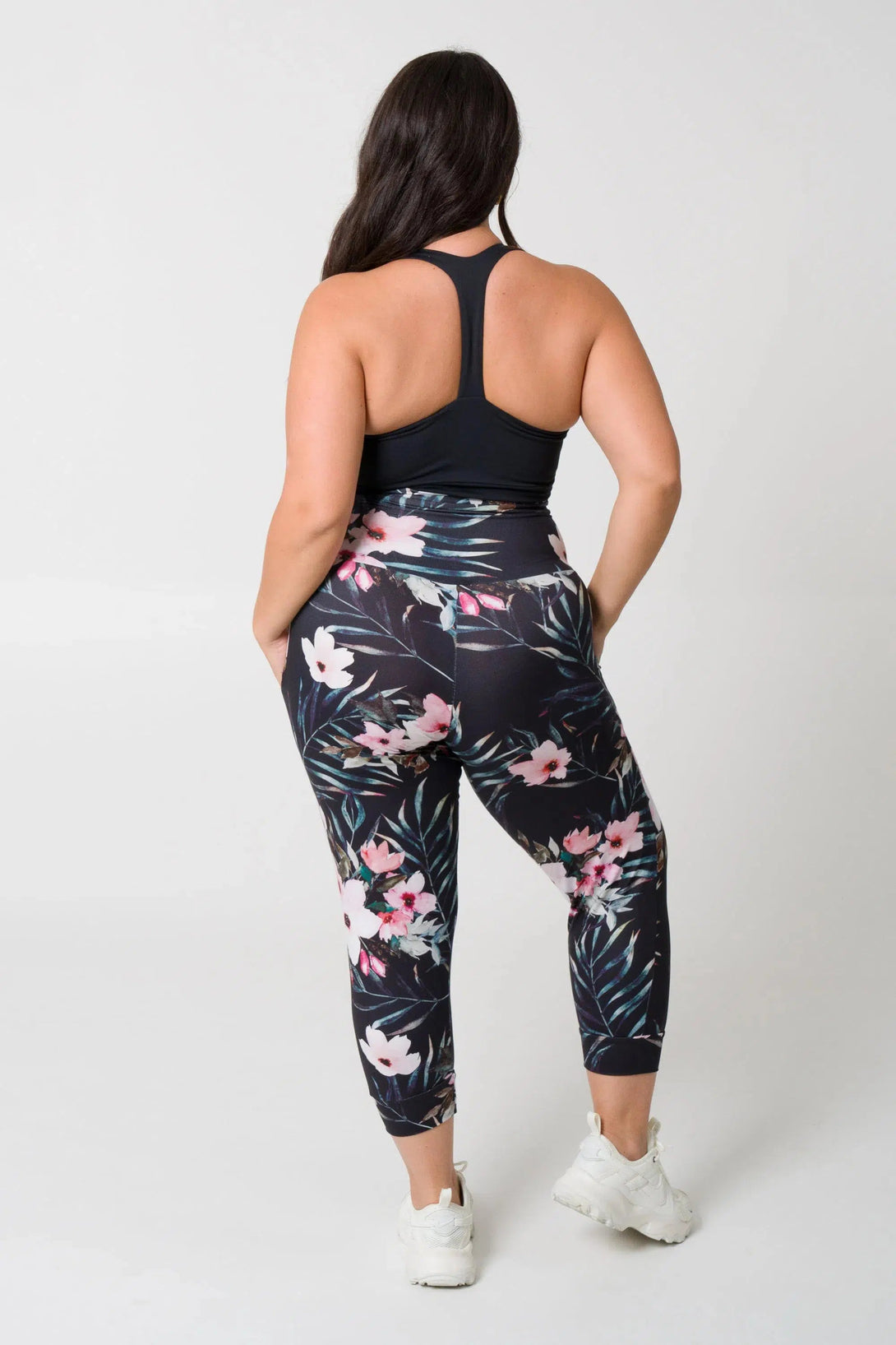 Soft To Touch Jogger Capris W/ Pockets - Exotic At Heart-Activewear-Exoticathletica