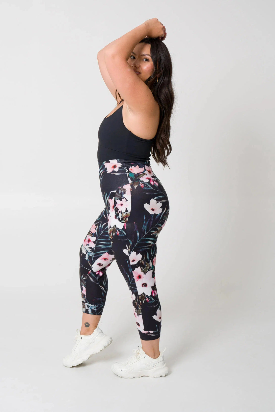 Soft To Touch Jogger Capris W/ Pockets - Exotic At Heart-Activewear-Exoticathletica