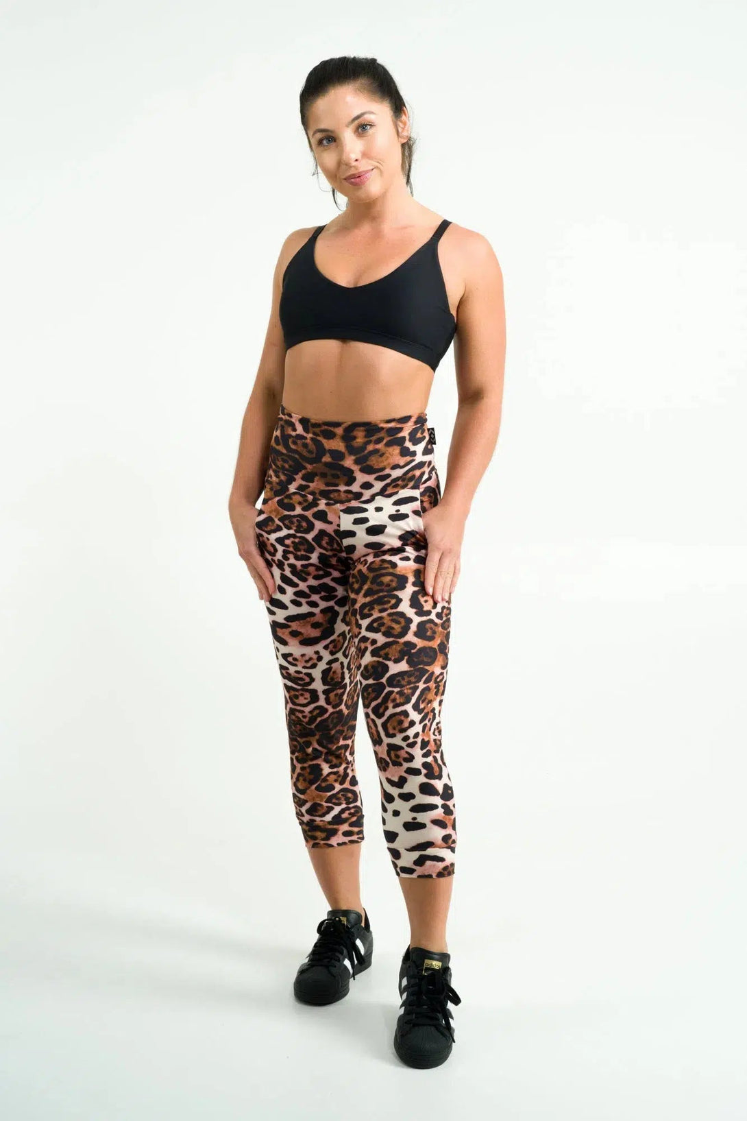 Soft To Touch Jogger Capris W/ Pockets - Primal-Activewear-Exoticathletica