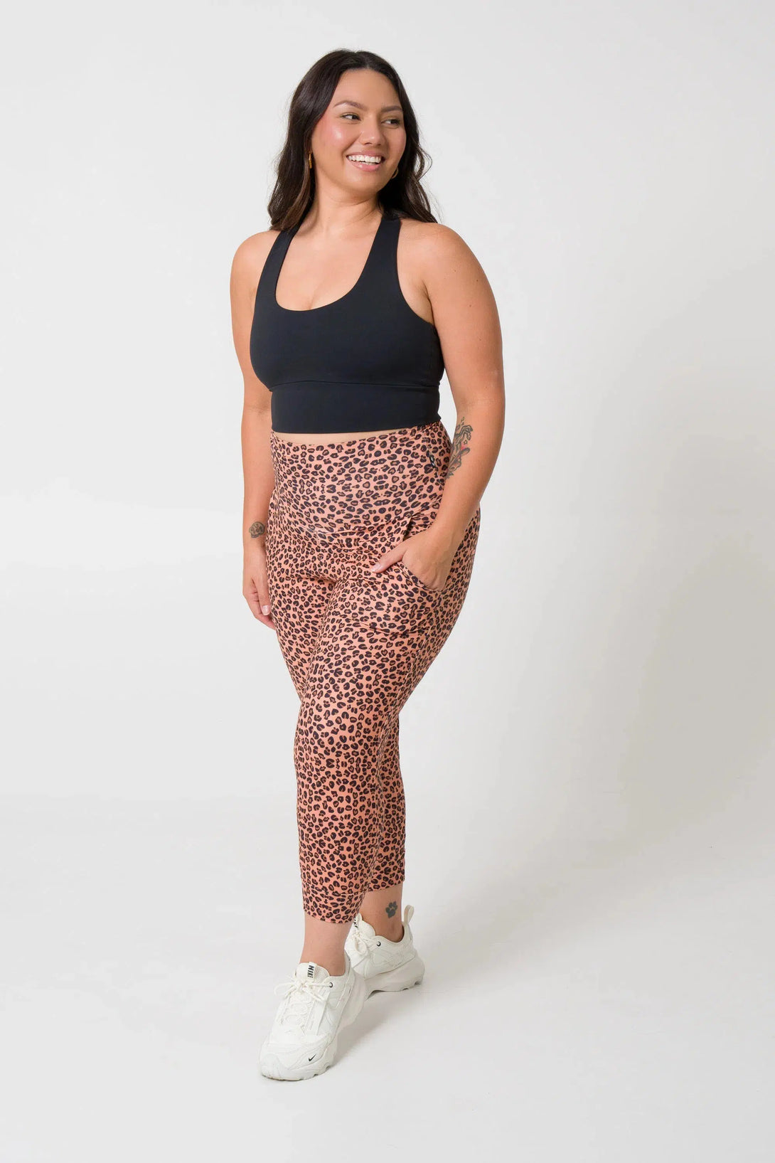 Soft To Touch Jogger Capris W/ Pockets - Teeni Jag-Activewear-Exoticathletica