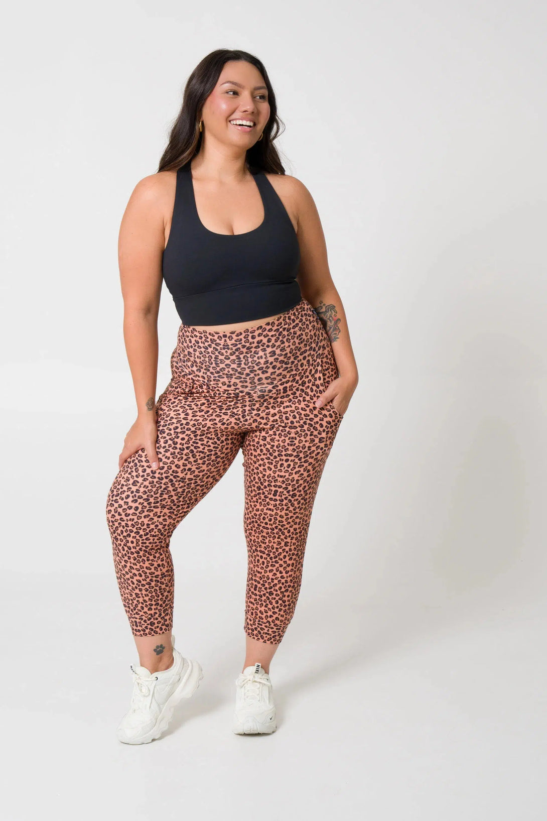 Soft To Touch Jogger Capris W/ Pockets - Teeni Jag-Activewear-Exoticathletica